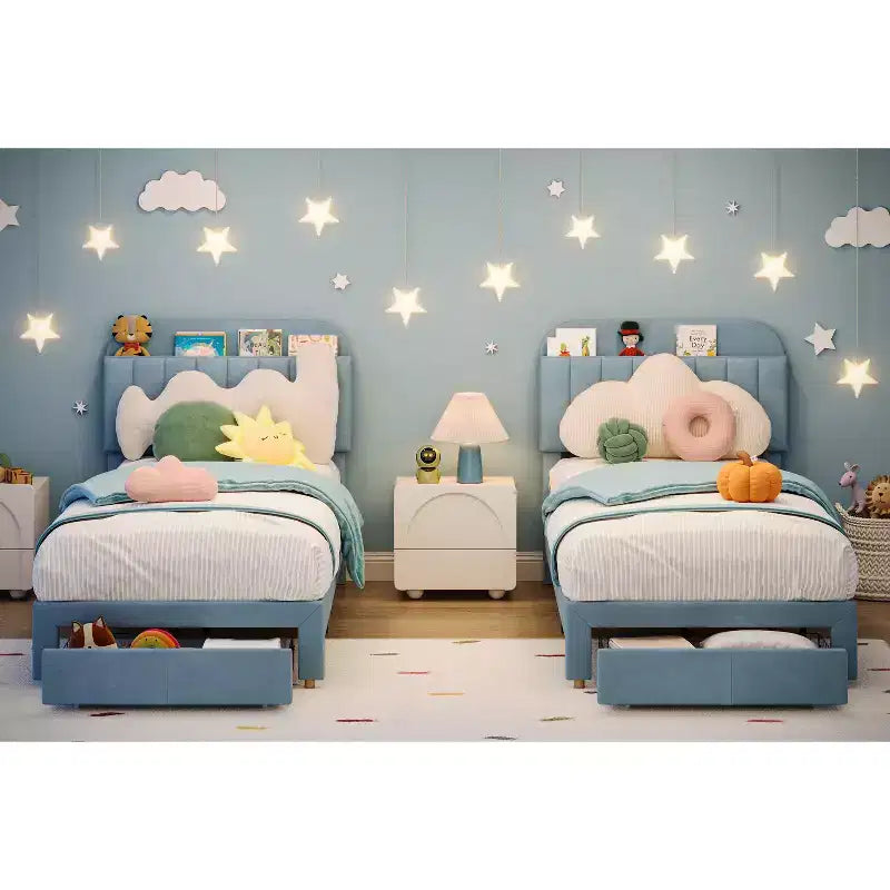 Letto a piattaforma singolo in velluto azzurro/rosa chiaro/bianco sporco con testiera libreria