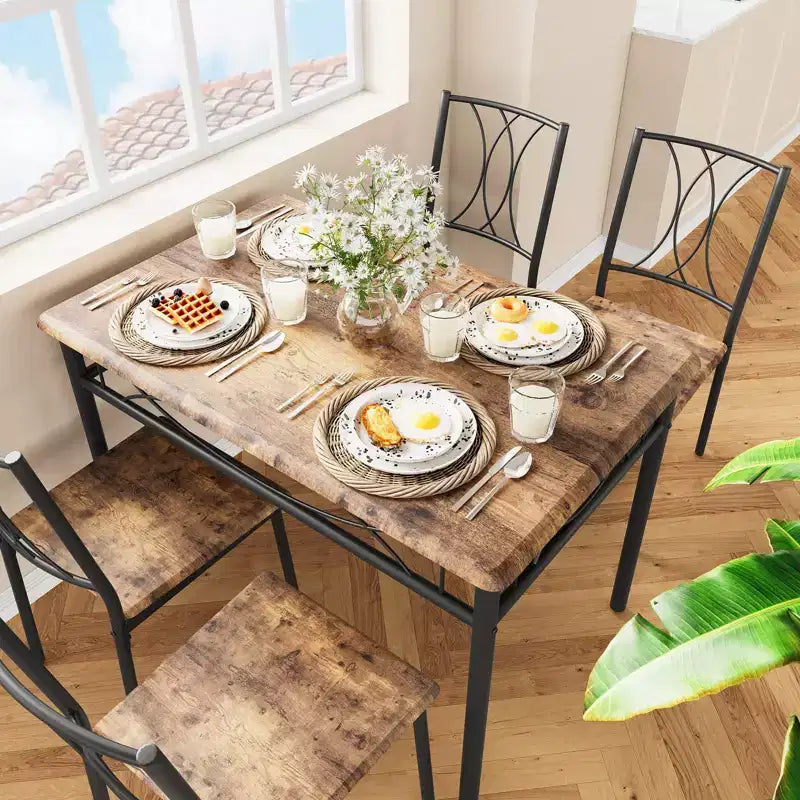 Set da pranzo grigio da 5 pezzi per 4 persone, tavolo rettangolare con 4 sedie imbottite