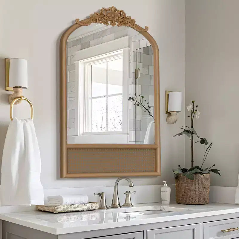 Specchio da parete ad arco in legno naturale con dettagli in rattan – Singolo
